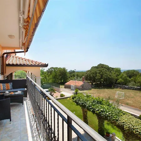 Zora, Beautiful Modern In A Village Near The Sea Holiday home Trget