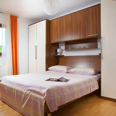 Zora, Beautiful Modern In A Village Near The Sea *
