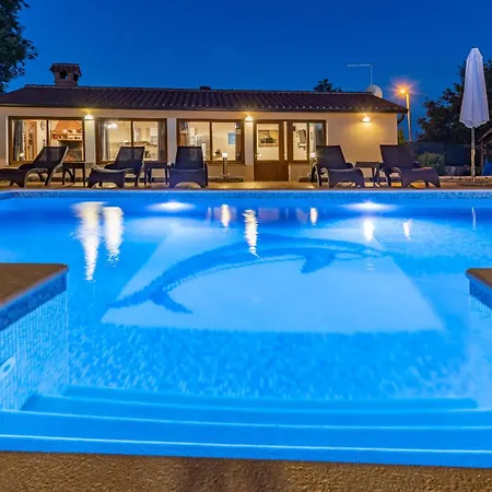 Zora, Beautiful Modern In A Village Near The Sea