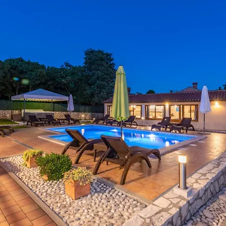 Holiday home Zora, Beautiful Modern In A Village Near The Sea