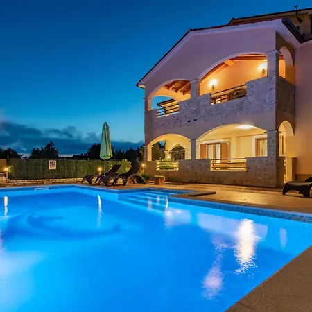Zora, Beautiful Modern In A Village Near The Sea