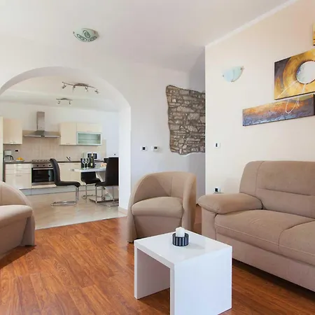 Zora, Beautiful Modern In A Village Near The Sea